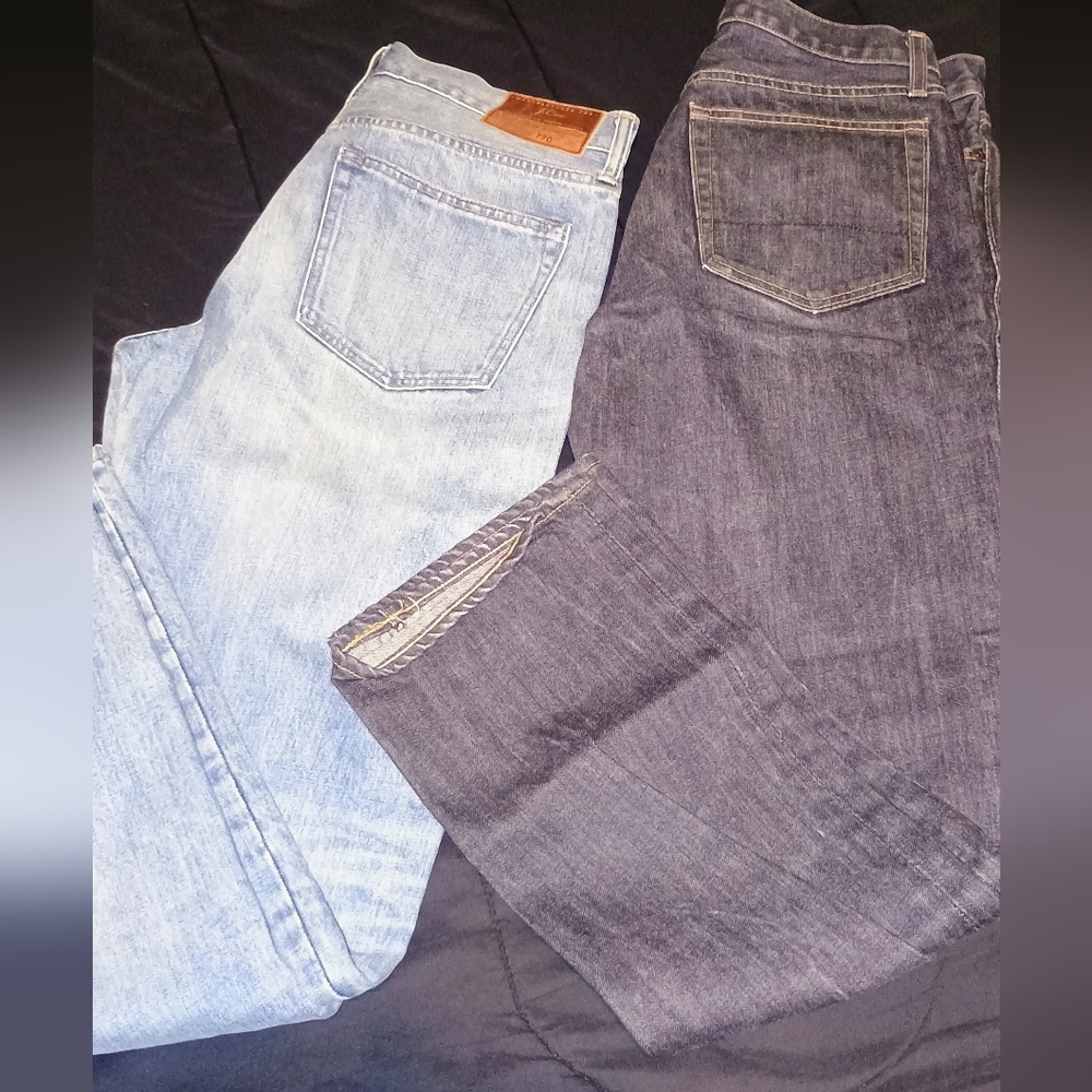 J Crew 2 Pr Men's Denim Jeans Sz 31/32 & 32/32